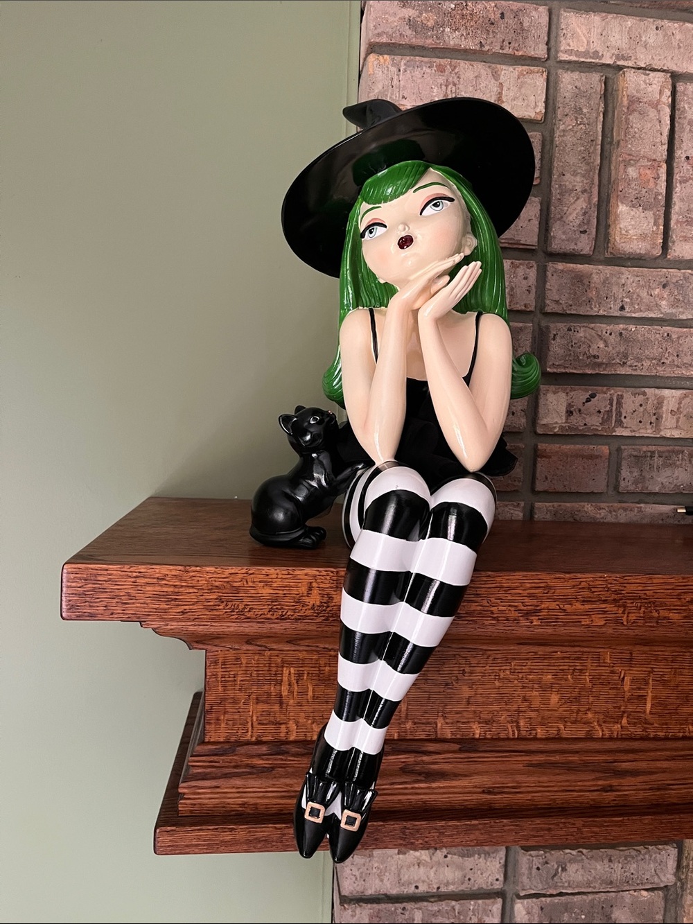 Bella Lux Green Haired Witch Halloween Figurine